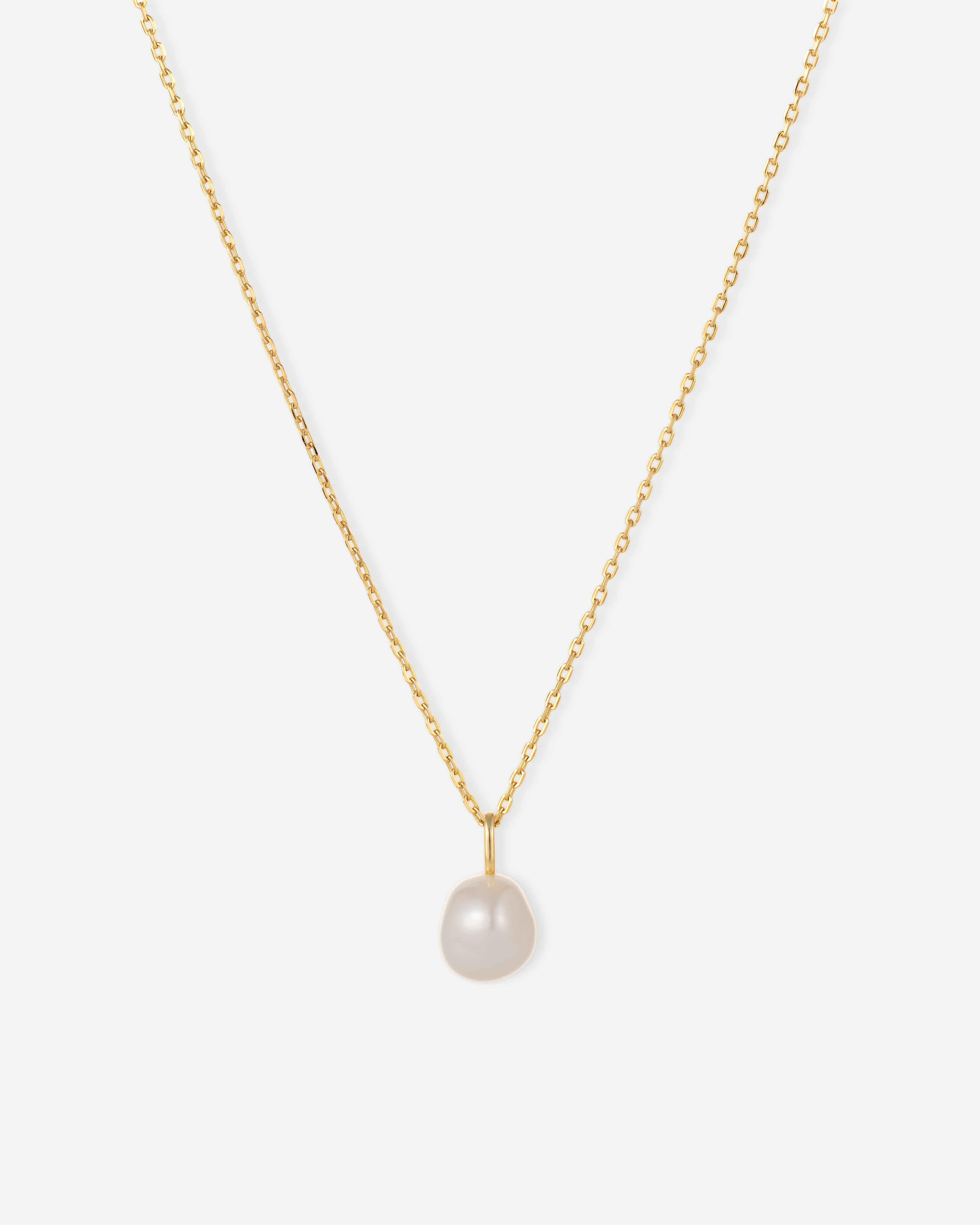 Pearl Charm